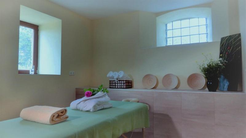 Hotel Kowalowe Skaly Spa&More à Jelenia Góra Extérieur photo